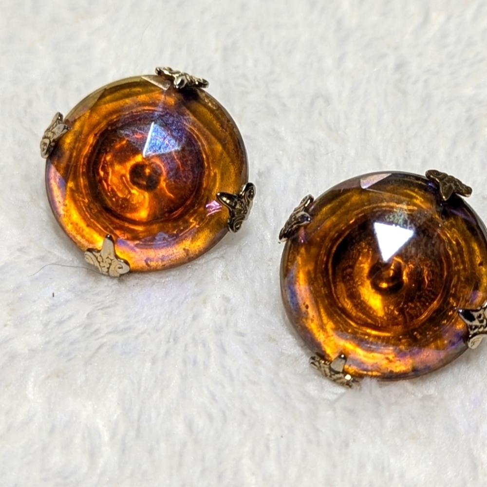 Vintage Vogue Amber Carnival Glass Button Clip Earrings - Picture 5 of 8
